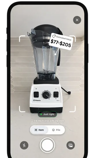 The scanner framing a blender, with an estimated value of $77 to $205 on a tag